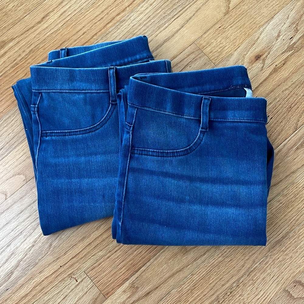 Time and Tru high rise Skinny Jeans Large (2 pair)